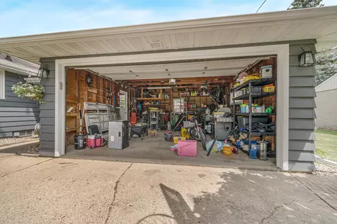 Exterior - 2218 N Mcdonald St, Appleton, WI 54911 photo 6 of 11