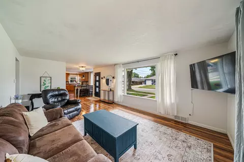Living - 2218 N Mcdonald St, Appleton, WI 54911 photo 1 of 3
