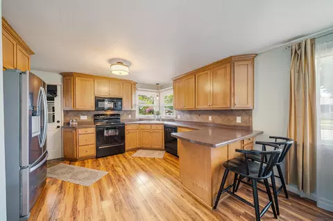 Kitchen - 2218 N Mcdonald St, Appleton, WI 54911 photo 4 of 4