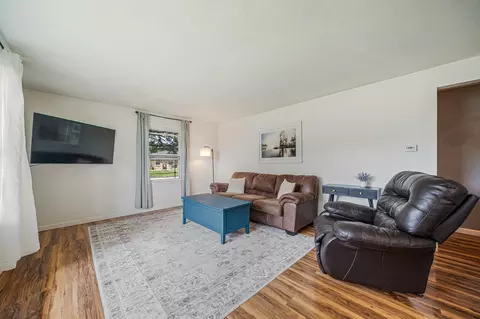 Living - 2218 N Mcdonald St, Appleton, WI 54911 photo 3 of 3