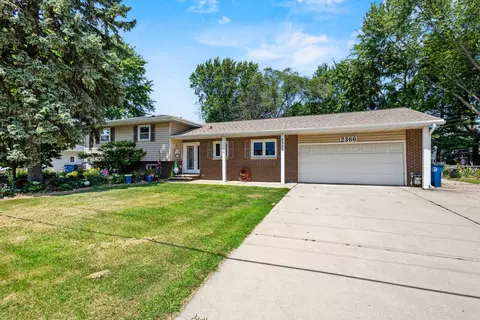 2366 S Ridge Rd, Ashwaubenon, WI 54304
