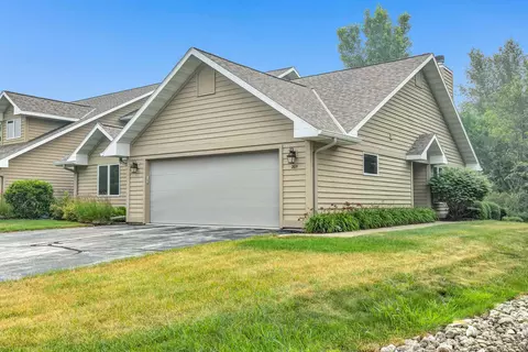 9300 Half Mile Bridge Ln, Fish Creek, WI 54212
