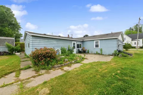 231 Lake St, Marinette, WI 54143