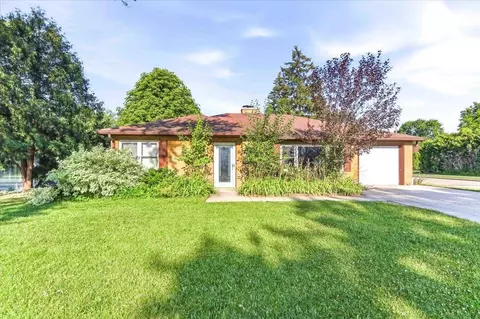 421 S Lake St, Neenah, WI 54956