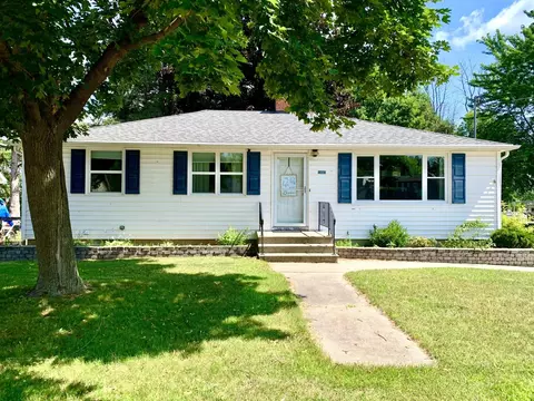 1824 Glenview Ave, Green Bay, WI 54303