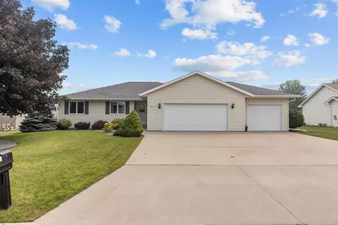824 S Mill St, Hortonville, WI 54944