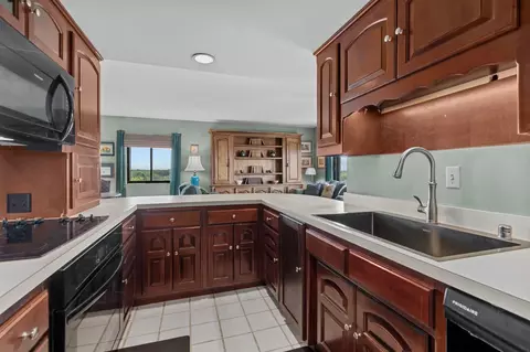 Kitchen - 2631 Northern Rd #830, Appleton, WI 54914 photo 1 of 5