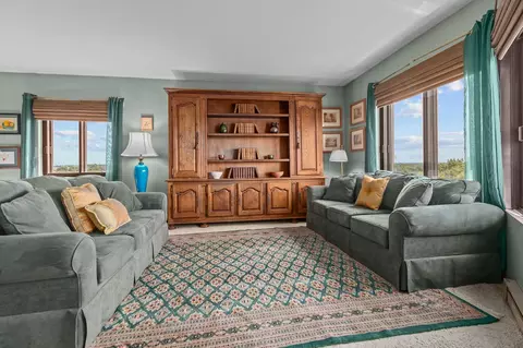 Living - 2631 Northern Rd #830, Appleton, WI 54914 photo 3 of 6