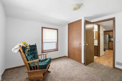 Bedroom - 1928 S Lawe St, Appleton, WI 54915 photo 6 of 7