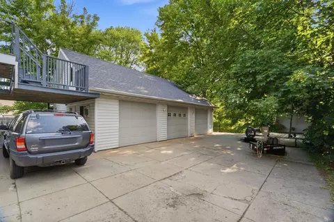 Exterior - 1928 S Lawe St, Appleton, WI 54915 photo 7 of 8