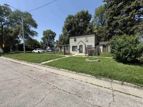 1019 Clay St, Green Bay, WI 54302