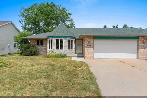 662 Frances St, Kaukauna, WI 54130