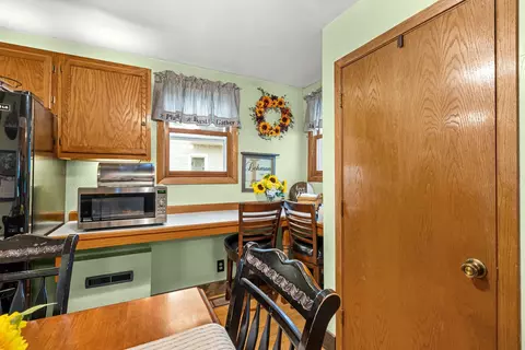Kitchen - 1408 N Clark St, Appleton, WI 54911 photo 4 of 4