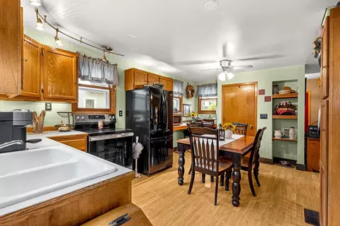 Kitchen - 1408 N Clark St, Appleton, WI 54911 photo 2 of 4