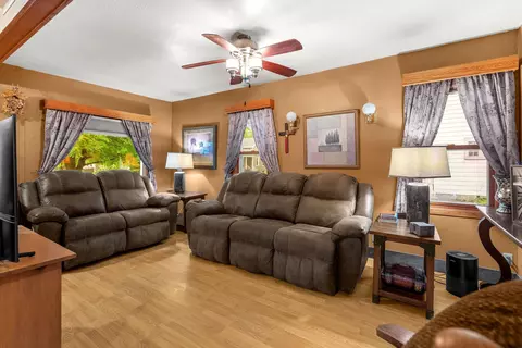 Living - 1408 N Clark St, Appleton, WI 54911 photo 2 of 3