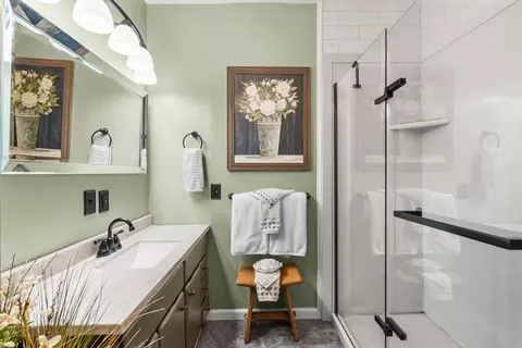 Bath - 1408 N Clark St, Appleton, WI 54911 photo 2 of 2