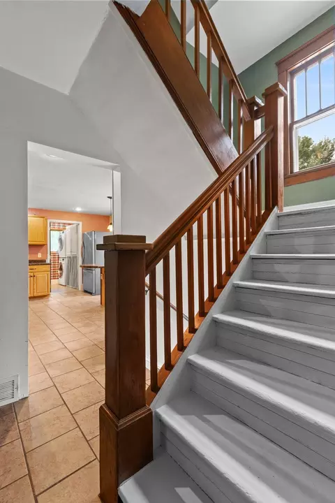 Entry Way - n341 Mayflower Road, Appleton, WI 54914 photo 4 of 8