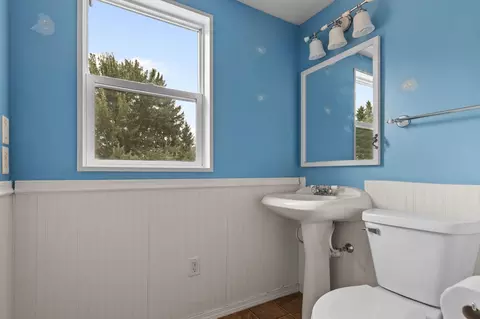 Bath - n341 Mayflower Road, Appleton, WI 54914 photo 5 of 6