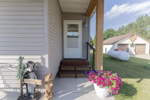 Exterior - 650 Schabow St, Gresham, WI 54128 photo 4 of 6