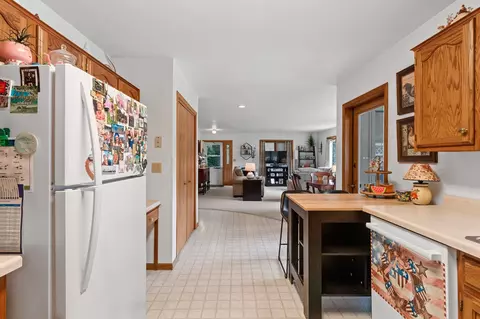 Kitchen - 1051 Main St, Wrightstown, WI 54180 photo 5 of 9