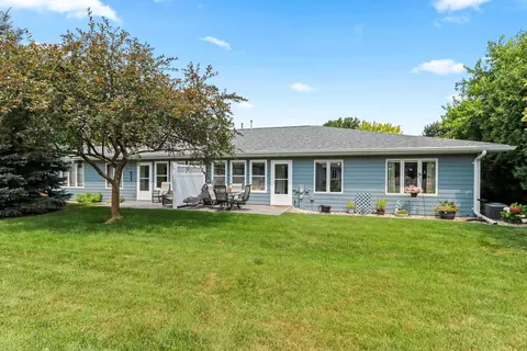 Exterior - 1051 Main St, Wrightstown, WI 54180 photo 4 of 20