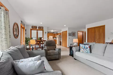 Living - 1051 Main St, Wrightstown, WI 54180 photo 8 of 8