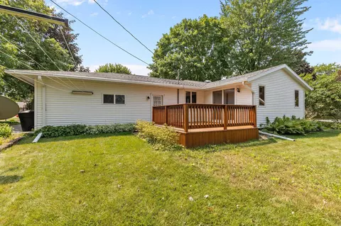 Exterior - 1212 E Harding Dr, Appleton, WI 54915 photo 2 of 9
