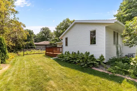 Exterior - 1212 E Harding Dr, Appleton, WI 54915 photo 7 of 9