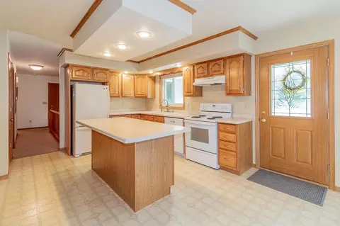 Kitchen - 2507 N Lisa St, Appleton, WI 54914 photo 1 of 5