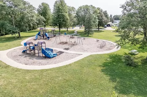 View/Area - 2507 N Lisa St, Appleton, WI 54914 photo 6 of 6