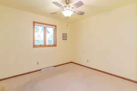 Bedroom - 2507 N Lisa St, Appleton, WI 54914 photo 4 of 8