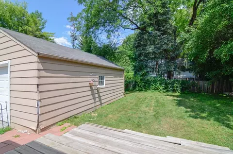 Exterior - 816 E Harrison St, Appleton, WI 54915 photo 3 of 9