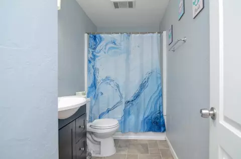 Bath - 816 E Harrison St, Appleton, WI 54915 photo 2 of 2