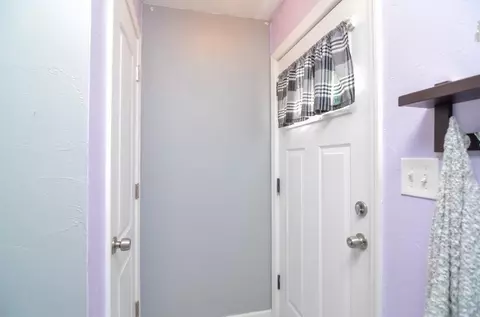 Entry Way - 816 E Harrison St, Appleton, WI 54915 photo 1 of 2