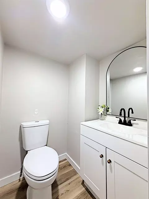 Bath - 1415 W Washington St, Appleton, WI 54914 photo 1 of 1