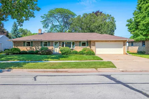 1404 Liberty St, Green Bay, WI 54304