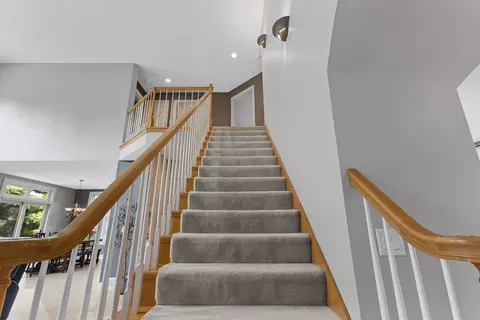 Entry Way - 236 E Thornbrook Ln, Appleton, WI 54913 photo 5 of 7
