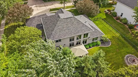 View/Area - 236 E Thornbrook Ln, Appleton, WI 54913 photo 13 of 28