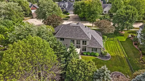 View/Area - 236 E Thornbrook Ln, Appleton, WI 54913 photo 11 of 28