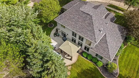 View/Area - 236 E Thornbrook Ln, Appleton, WI 54913 photo 15 of 28