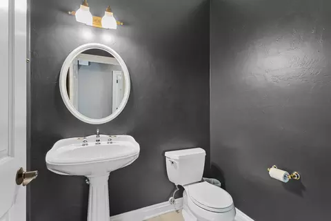 Bath - 236 E Thornbrook Ln, Appleton, WI 54913 photo 1 of 6