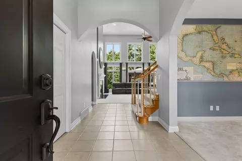 Entry Way - 236 E Thornbrook Ln, Appleton, WI 54913 photo 1 of 7