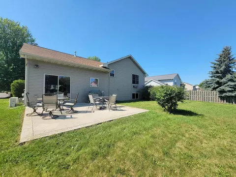 Exterior - w5424 Red Clover Tr, Appleton, WI 54915 photo 2 of 2
