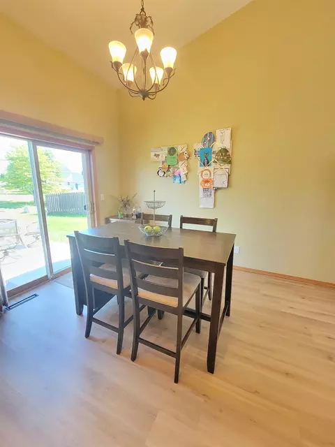 Dining - w5424 Red Clover Tr, Appleton, WI 54915 photo 2 of 2