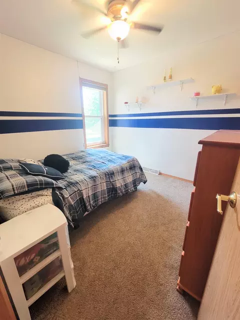 Bedroom - w5424 Red Clover Tr, Appleton, WI 54915 photo 2 of 3