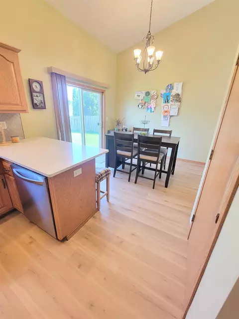 Dining - w5424 Red Clover Tr, Appleton, WI 54915 photo 1 of 2