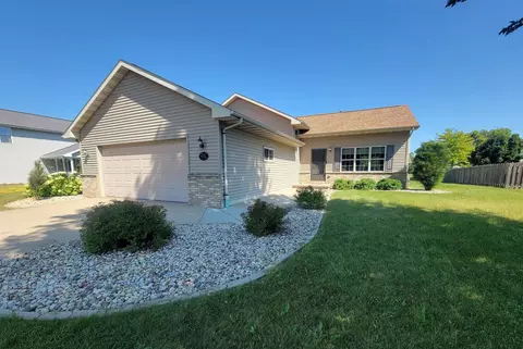 Exterior - w5424 Red Clover Tr, Appleton, WI 54915 photo 5 of 5