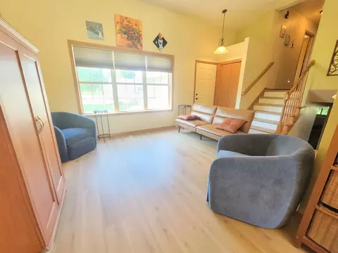 Living - w5424 Red Clover Tr, Appleton, WI 54915 photo 2 of 3