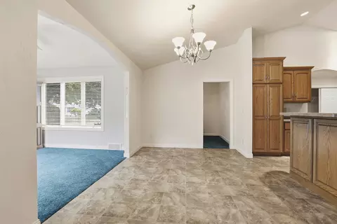 Living - 89 Penbrook Cir, Appleton, WI 54914 photo 1 of 6