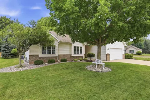 Exterior - 89 Penbrook Cir, Appleton, WI 54914 photo 8 of 8